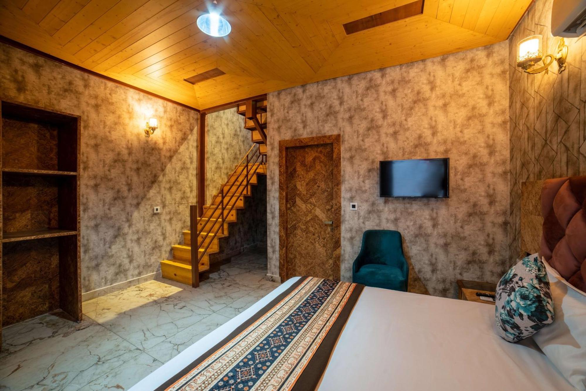 Mudras Grove Resort, Nainital Exterior foto